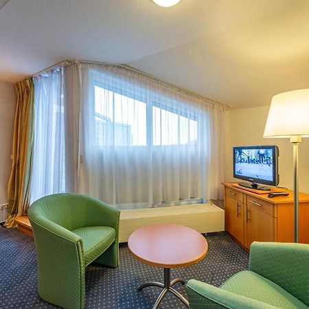 Hotel Rostock West Im "Kritzmow Park" Extérieur photo
