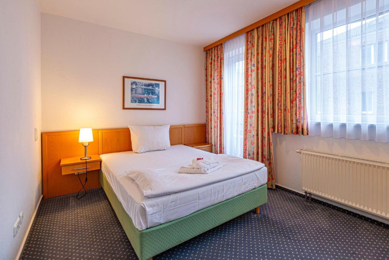 Hotel Rostock West Im "Kritzmow Park" Extérieur photo