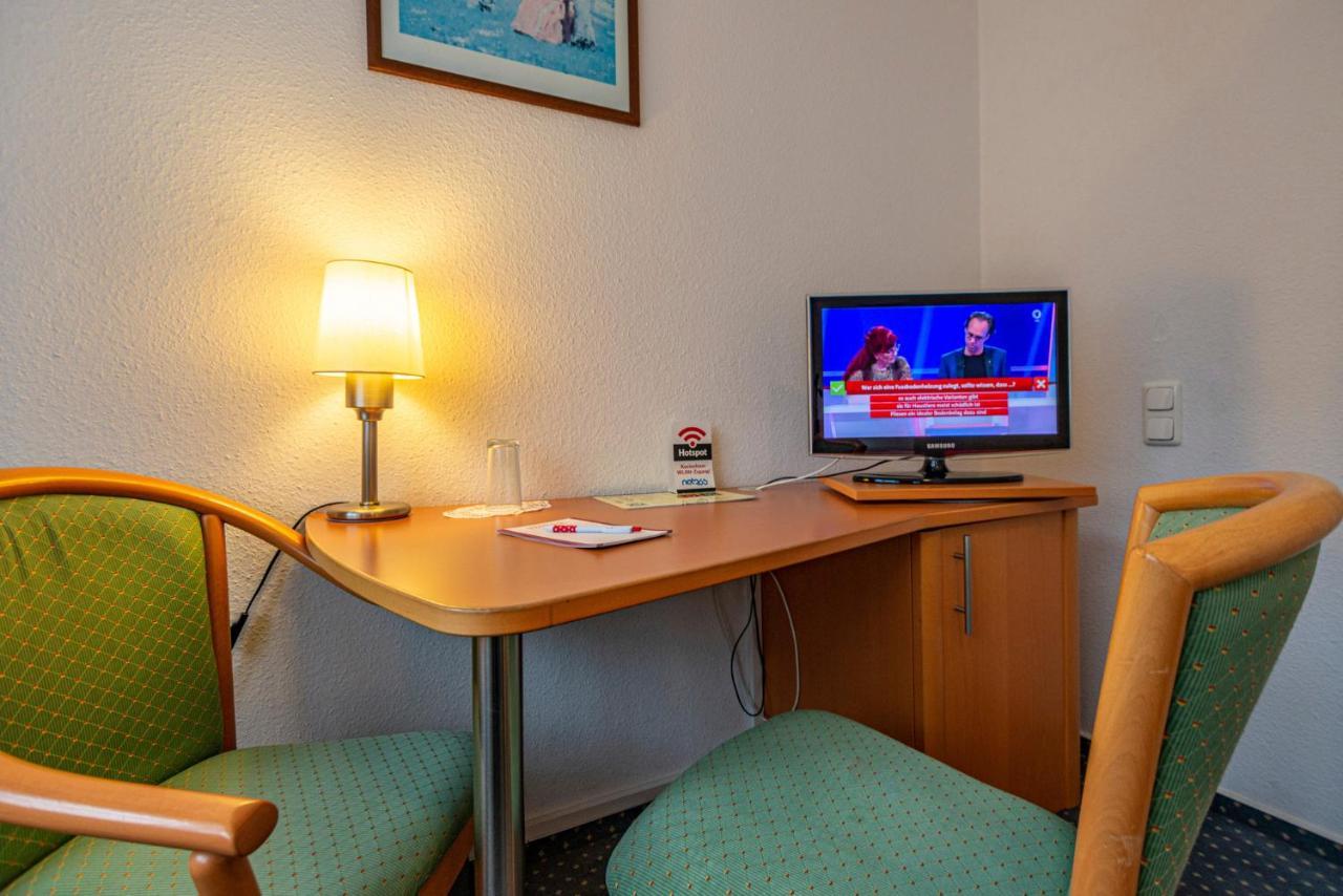 Hotel Rostock West Im "Kritzmow Park" Extérieur photo