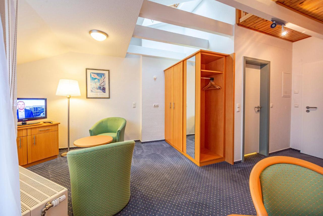 Hotel Rostock West Im "Kritzmow Park" Extérieur photo